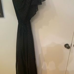 Black maxi one shoulder dress